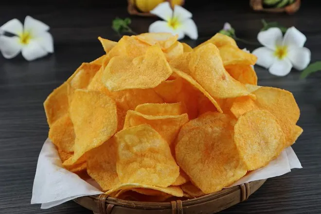 3 cách làm snack khoai tây tại nhà giòn rụm, vàng ươm ngon ngất ngây ăn không dừng