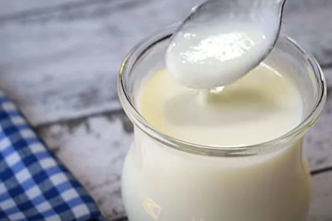 Buttermilk là gì, có lợi cho sức khỏe không và dùng làm gì?