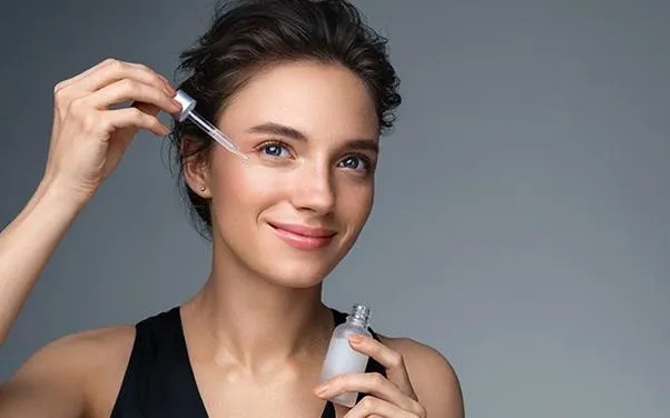 Các bước skincare da dầu mụn theo chuẩn bác sĩ da liễu