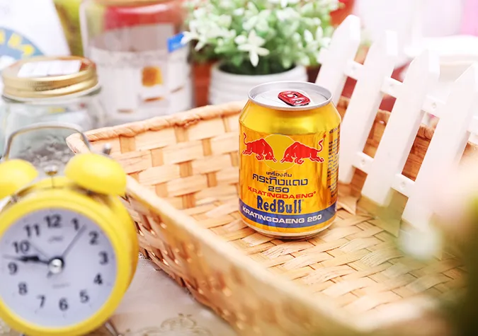 Uống nước tăng lực Red Bull có tốt không?